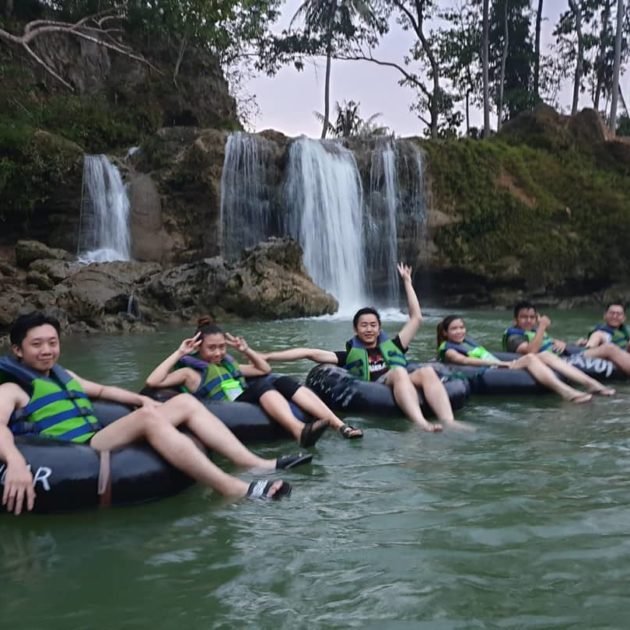 wisata gua pindul tidak pernah sepi peminat meski banyak hadir spot2 viral
