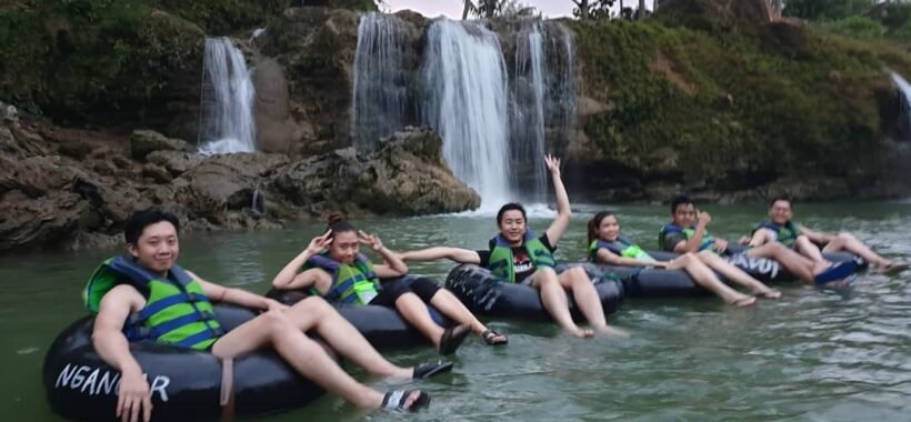 wisata gua pindul tidak pernah sepi peminat meski banyak hadir spot2 viral