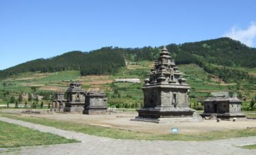 PAKET TERKINI JOGJA DIENG 4 HARI 3 MALAM