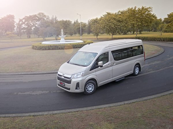 Terjangkau dan Nyaman: Keuntungan Sewa Hiace di Jogja