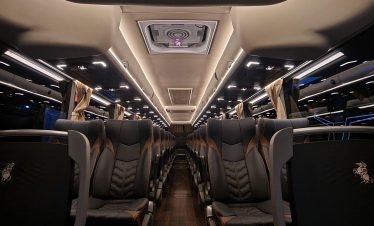 Sewa Hiace di Jogja: Solusi Sempurna untuk Transportasi Rombongan Besar